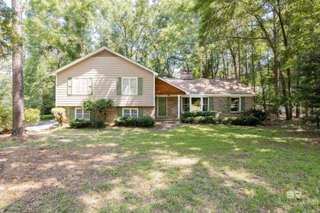 707 Cedar Avenue