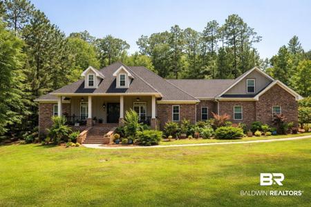 7190 Maureen Circle