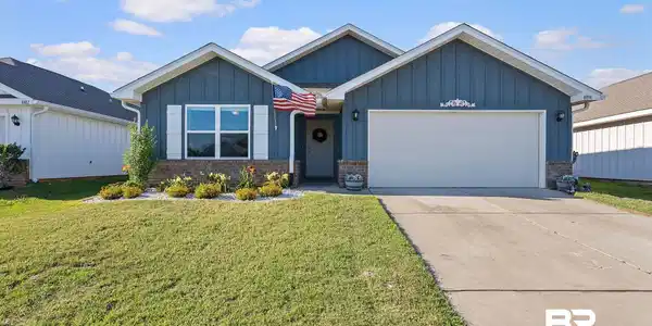 8096 Irwin Loop