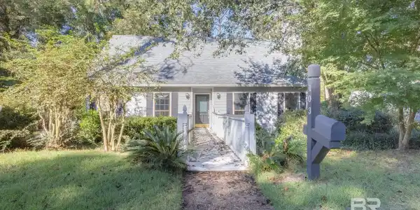 103 Cameron Circle