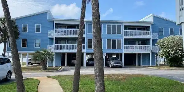 1872 W Beach Boulevard