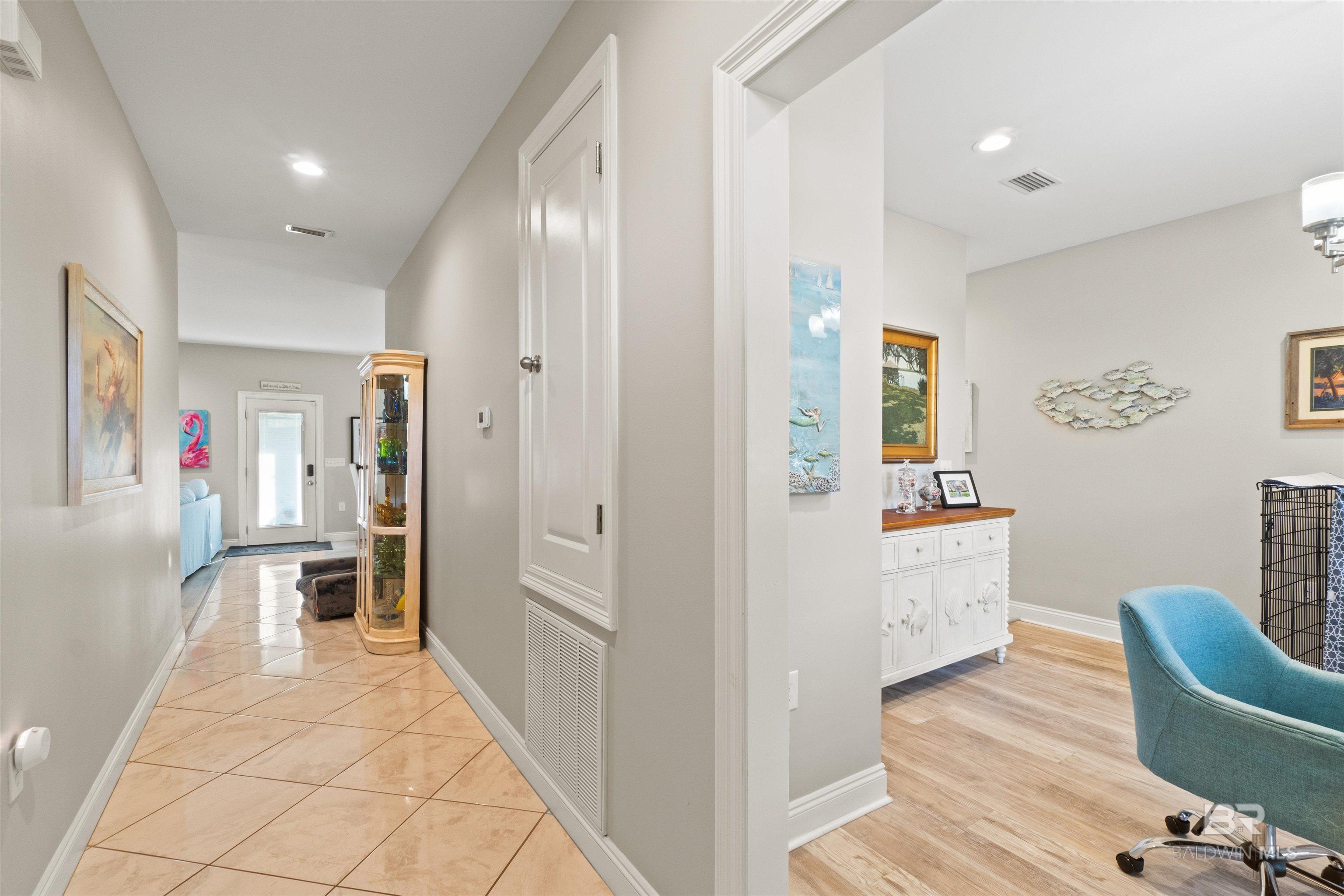 Image 4: Hallway