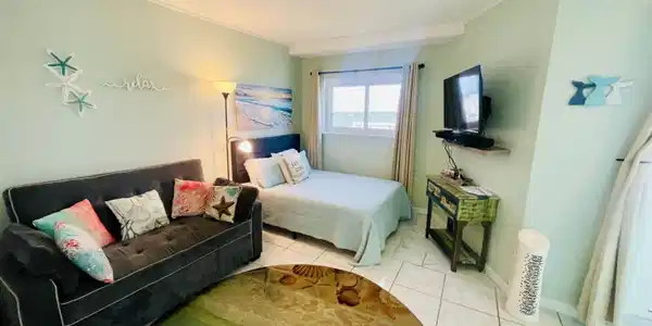 375 Plantation Road