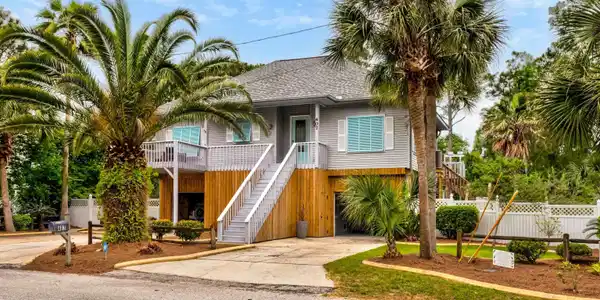 407 Diard Circle