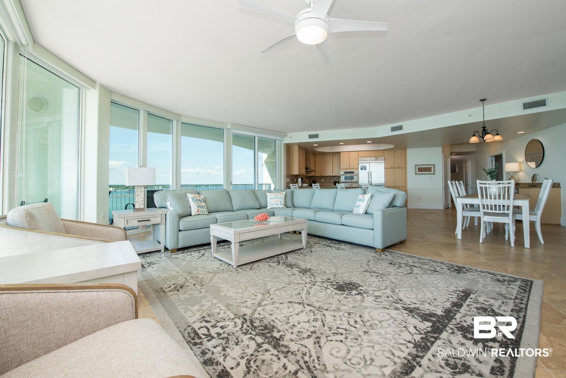 Image 3: Living room with a ceiling fan