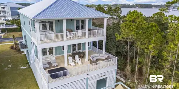 927 Heron Point Drive
