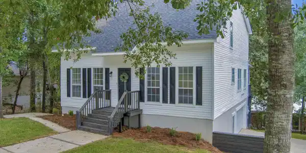 100 Avon Circle