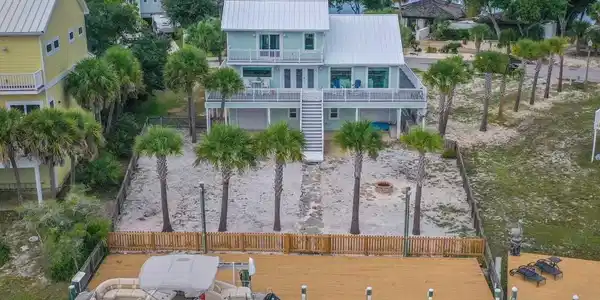 15747 Bowlegs Reef