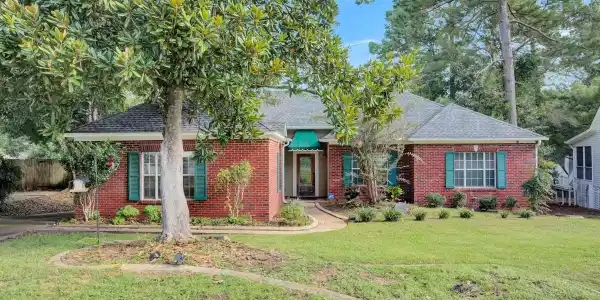 114 Chatam Loop