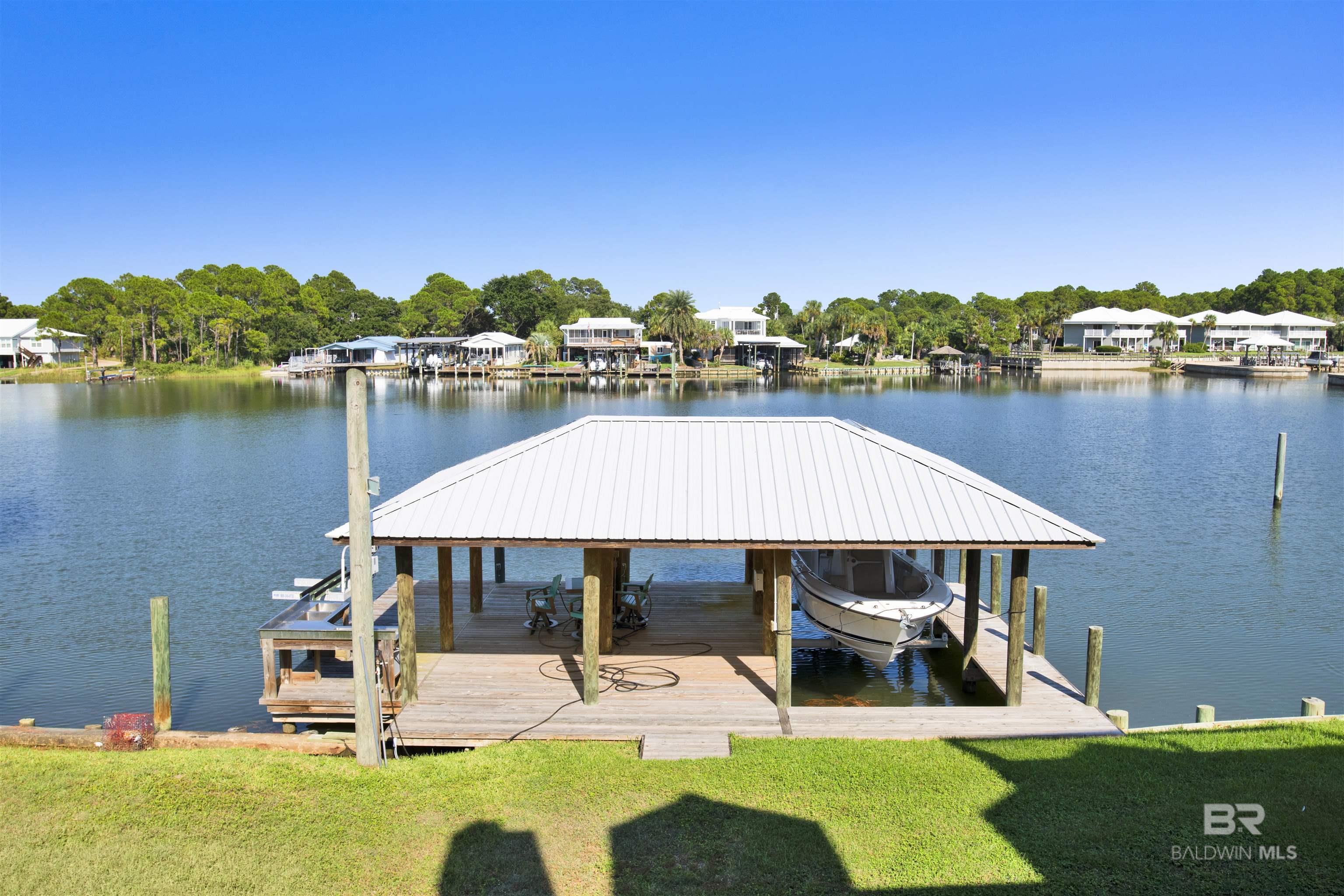 Image 4: Dock