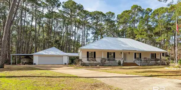 811 Ingraham Place