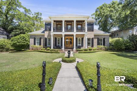 113 Oak Avenue