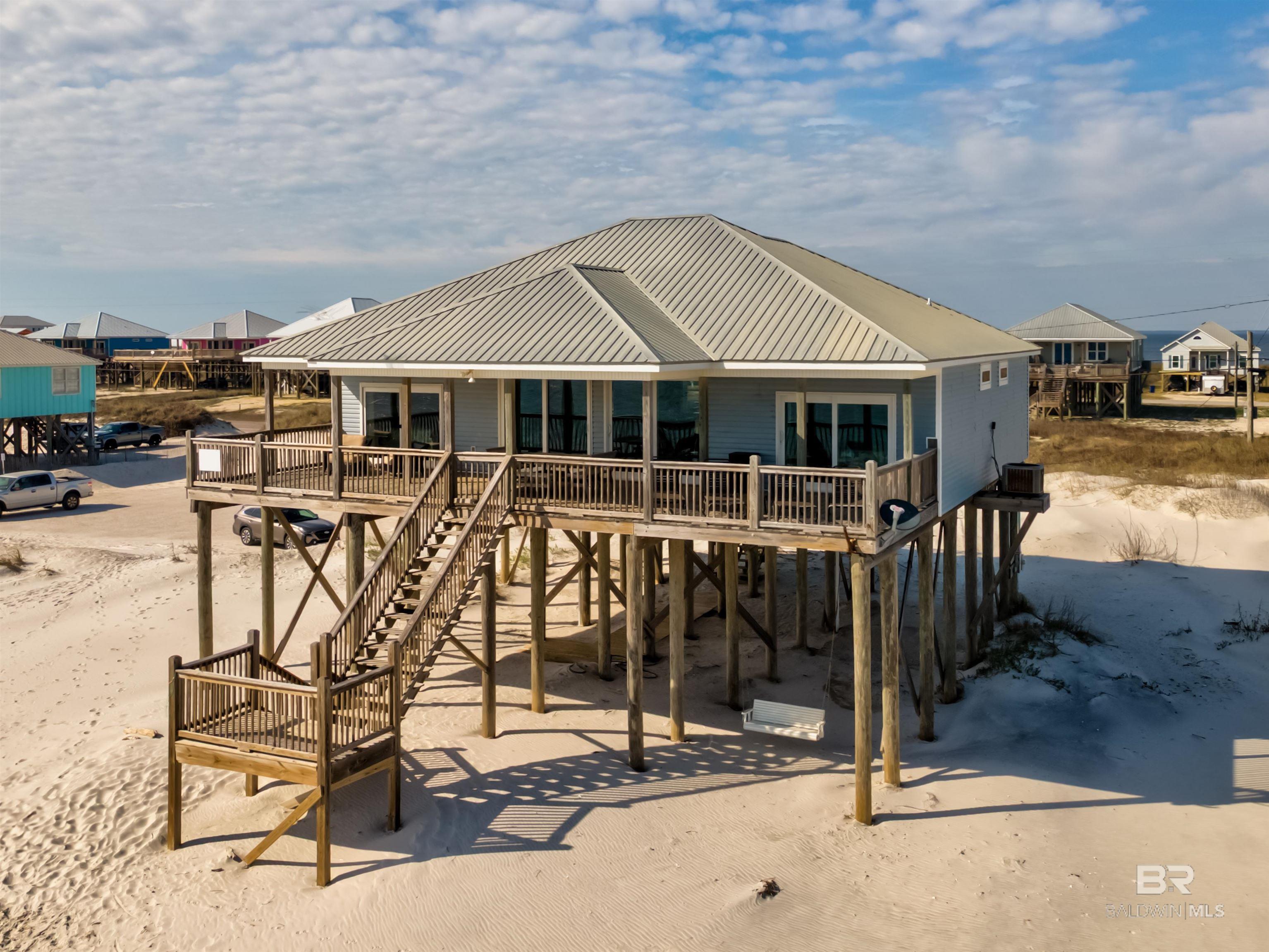 Image 4: Front Of Structure