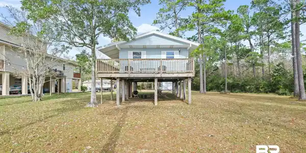 7947 Bay Shore Drive