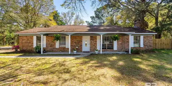 1112 Caroline Avenue