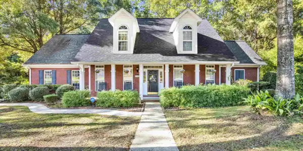 27179 Creekwood Drive
