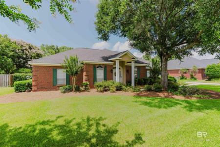 211 Royal Lane