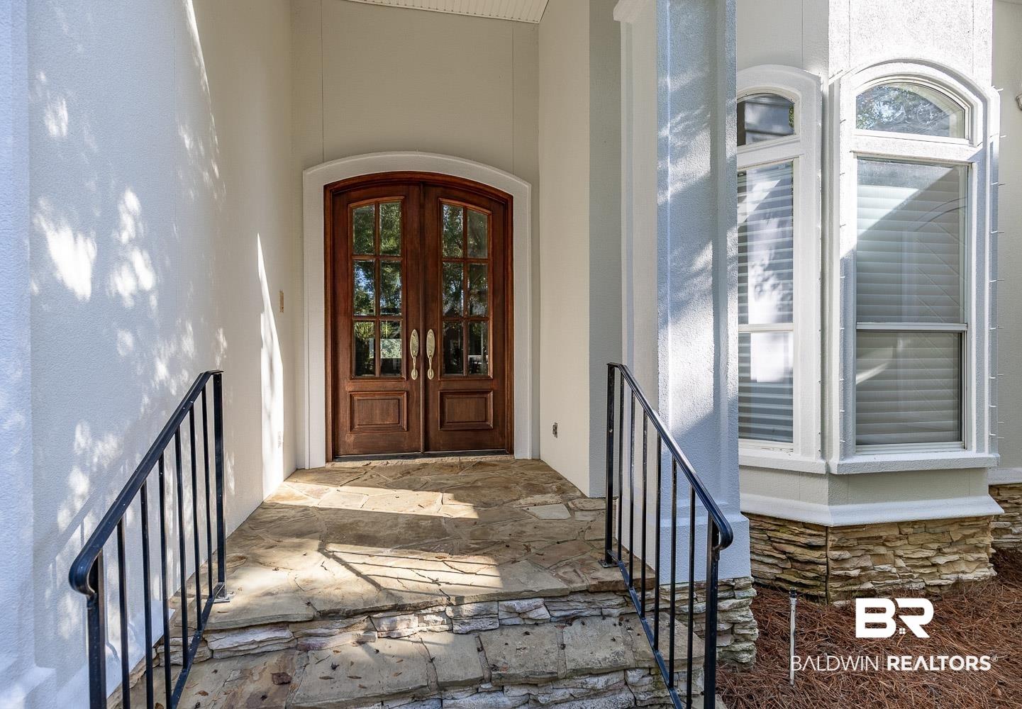 Image 3: Front Entry