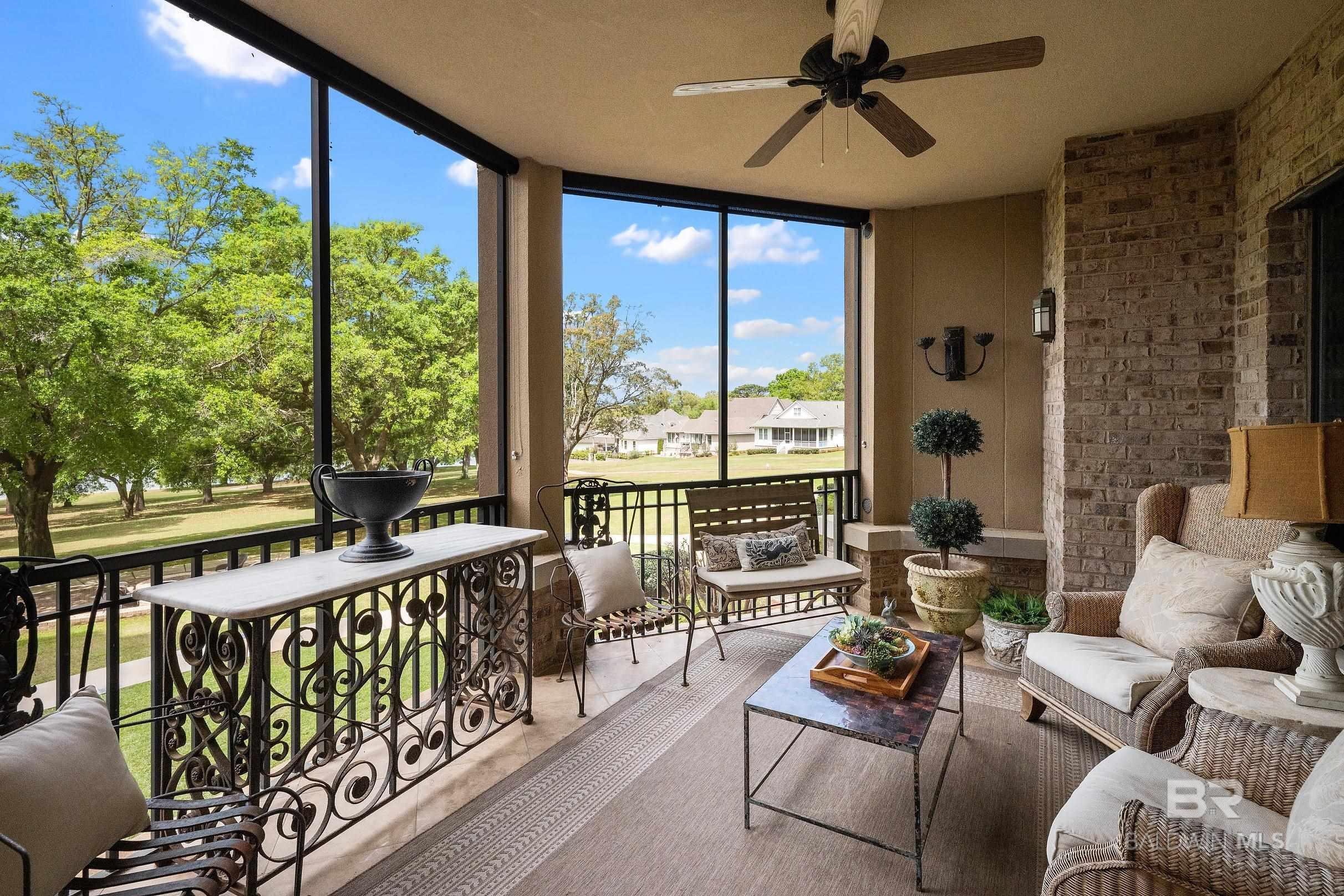 Image 3: Sun Room