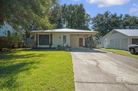 558 Bellangee Avenue