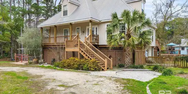 800 Itasca Place
