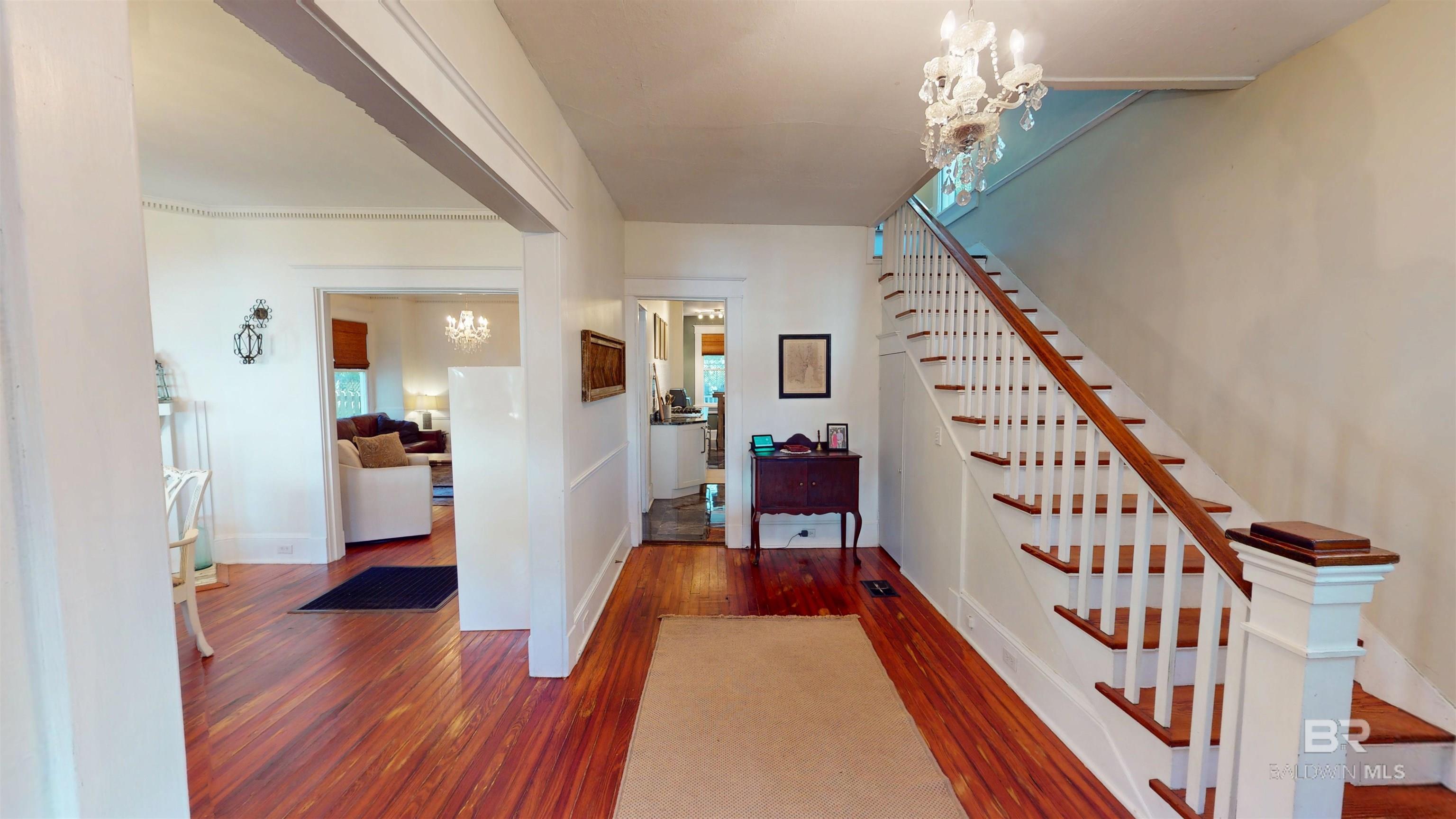 Image 4: Entrance Foyer