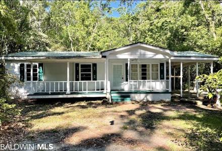 3204 Center Road