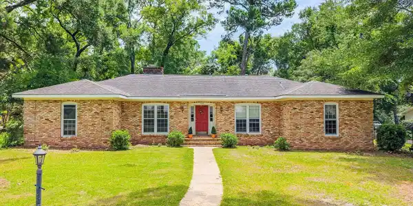 332 Bay Hill Drive