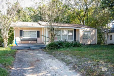 407 Azalea Street