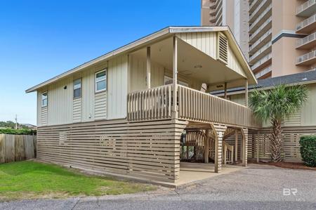 1028 W Beach Boulevard