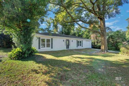 113 Paddock Drive