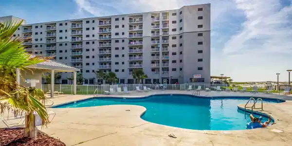 375 Plantation Road
