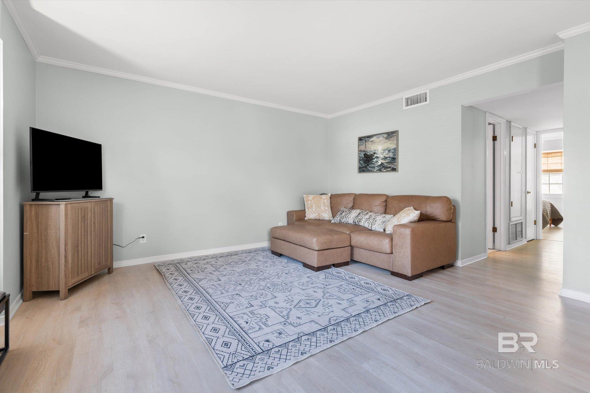 Image 3: Open Living Room