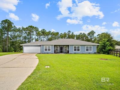4521 Coral Circle