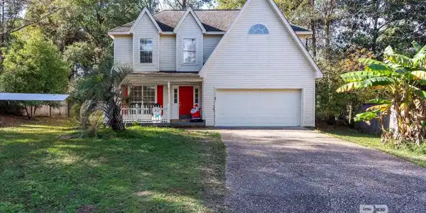 102 S Buena Vista Circle South