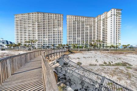 375 Beach Club Trail