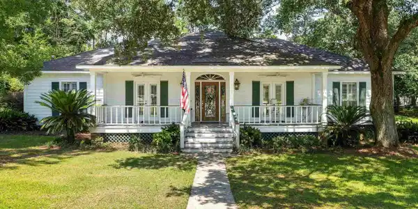 505 Cedar Circle