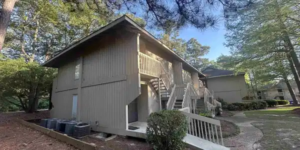1078 Sea Cliff North