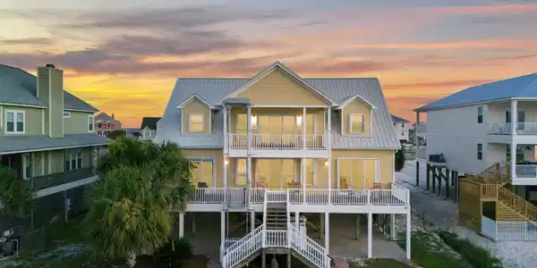2186 W Beach Boulevard