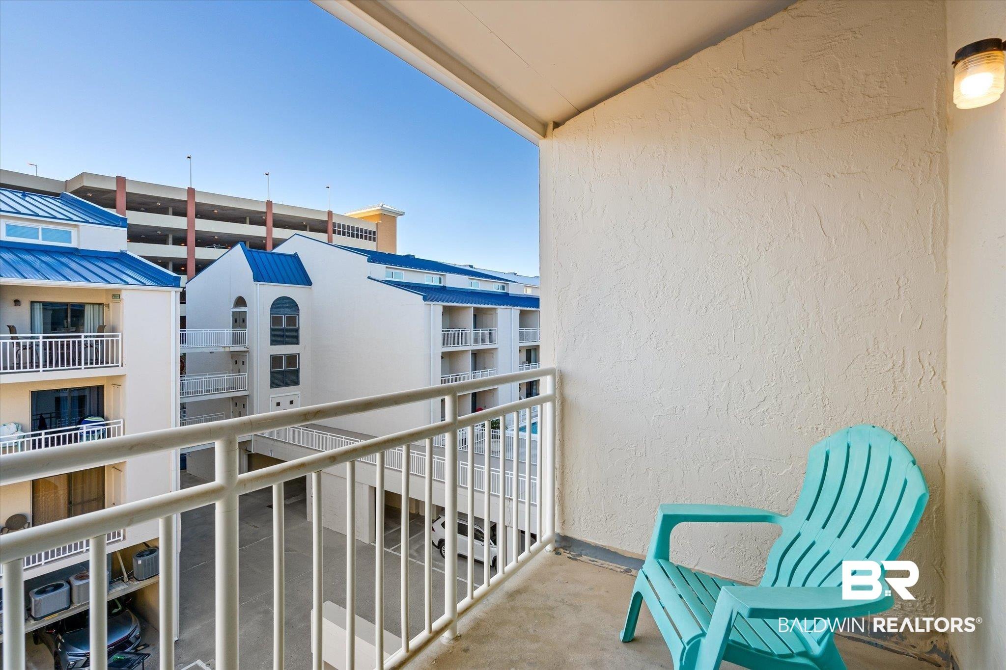 Image 3: View of balcony