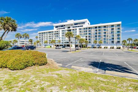 1832 W Beach Boulevard