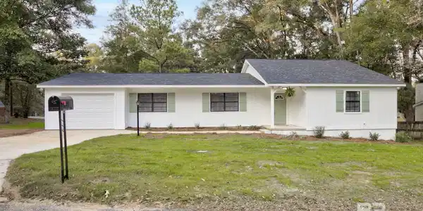 104 Greenbriar Court