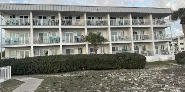 400 Plantation Road