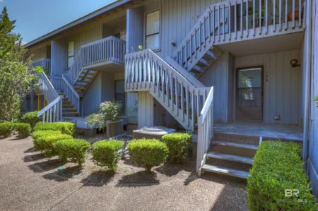 106 Golf Terrace