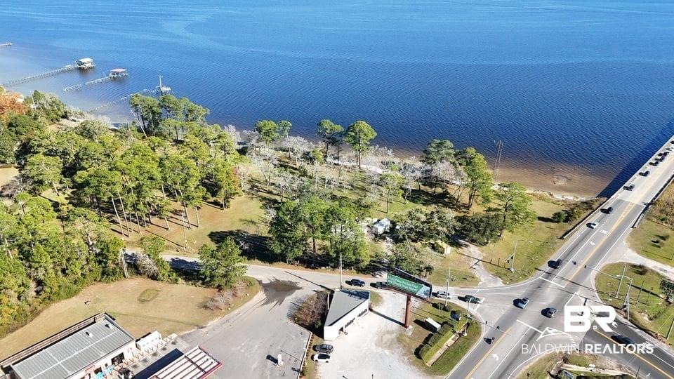 Image 4: Aerial overview of property's location