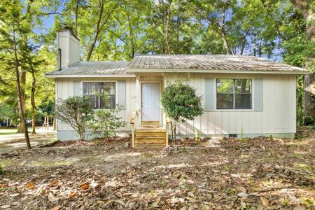 10 Azalea Court