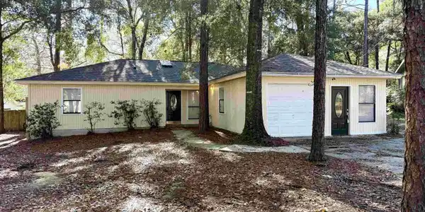 134 Chatam Loop