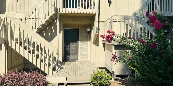 1010 N Sea Cliff Drive