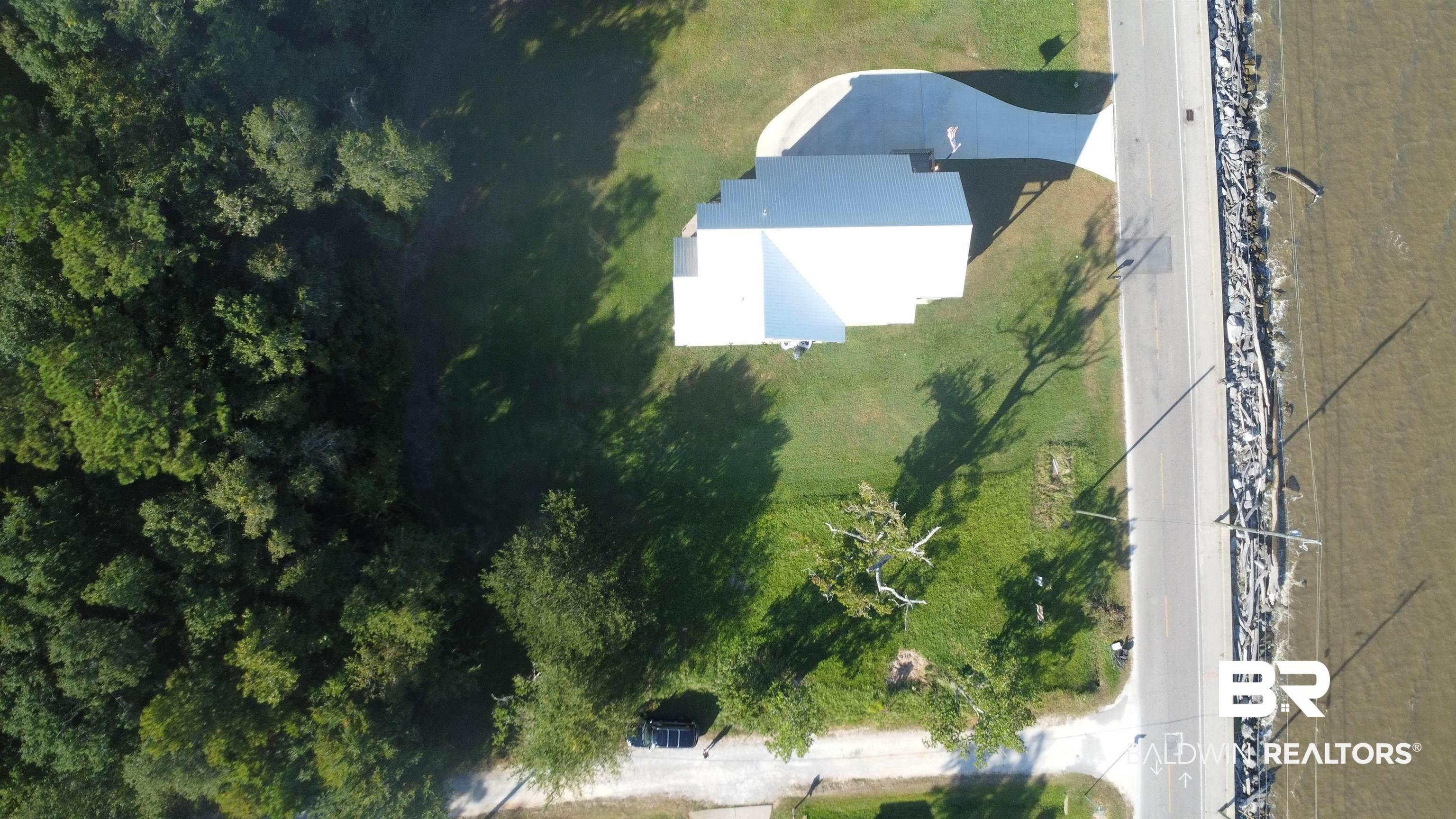 Image 3: Aerial overview of property's location