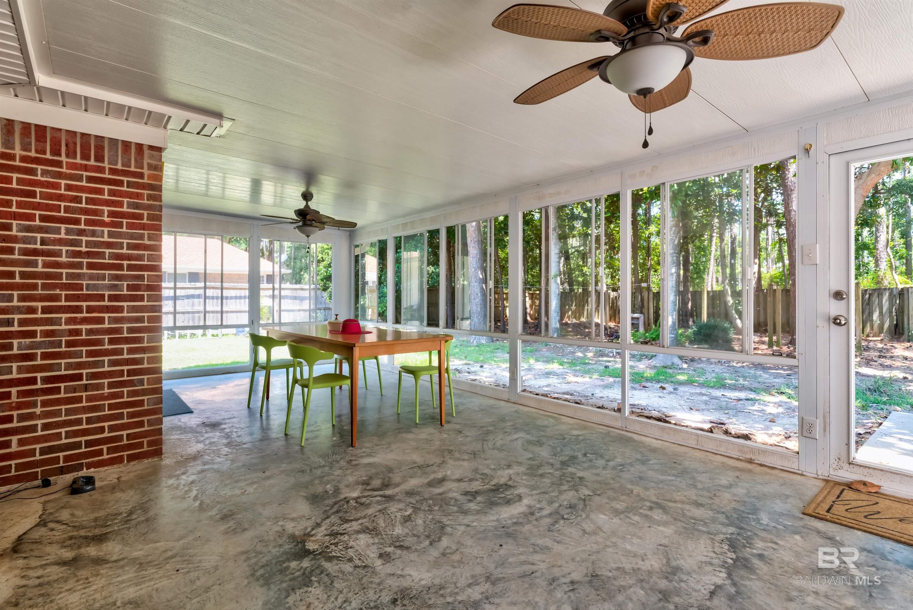 Image 4: Sun Room